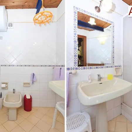 Charming Mezzanine Flat In Centre